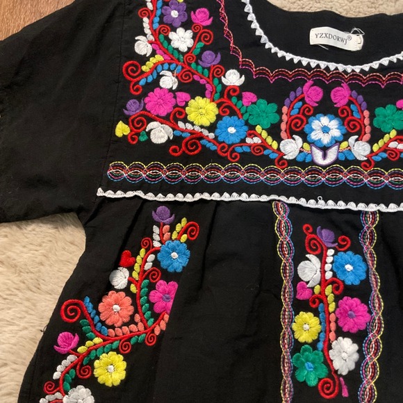 YZXDORWJ Blouse Size Large Peasant Embroidered Floral Black Flowy Short Sleeve - Picture 2 of 6